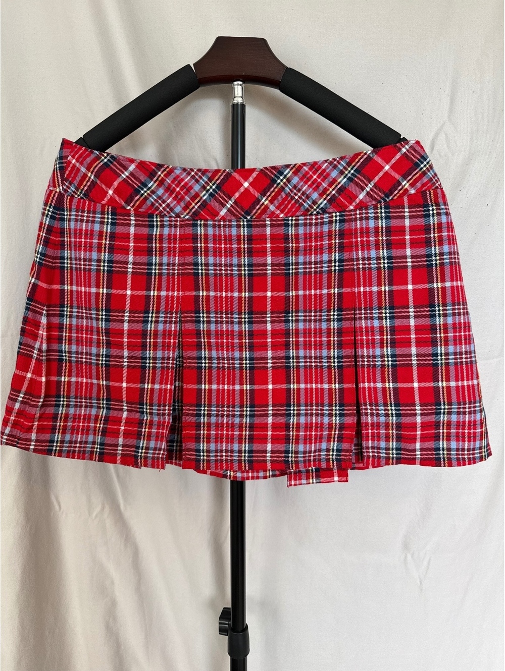 Vintage Y2K Abercrombie & Fitch Red Plaid Pleated Mini Skirt Size 6 - Picture 1 of 9